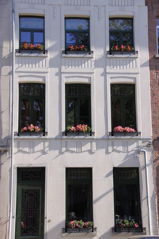 B&B De Lachende Engel Mechelen Exterior photo